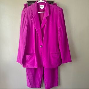 SILK Vintage Joan Leslie 2 piece vibrant suit size 14 fuchsia pink blazer pants